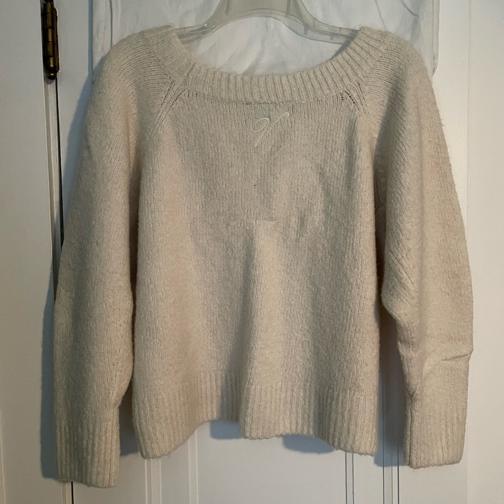 Victoria’s Secret Sweater Size M - Picture 4 of 5